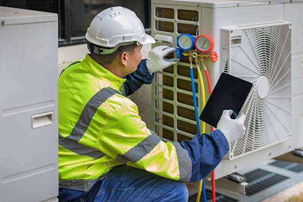 Professional Hvac Installation technician working in Chandler, OK